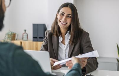 39 Strengths and Weaknesses To Discuss in a Job Interview
